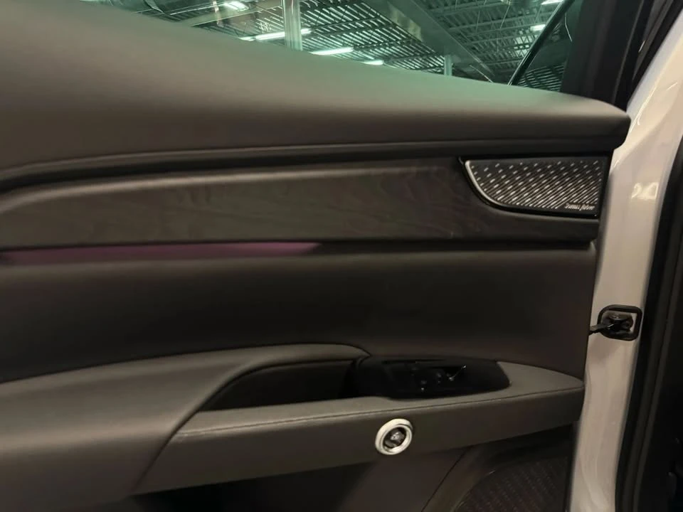 2023 Maserati Grecale - Image 15 of 20