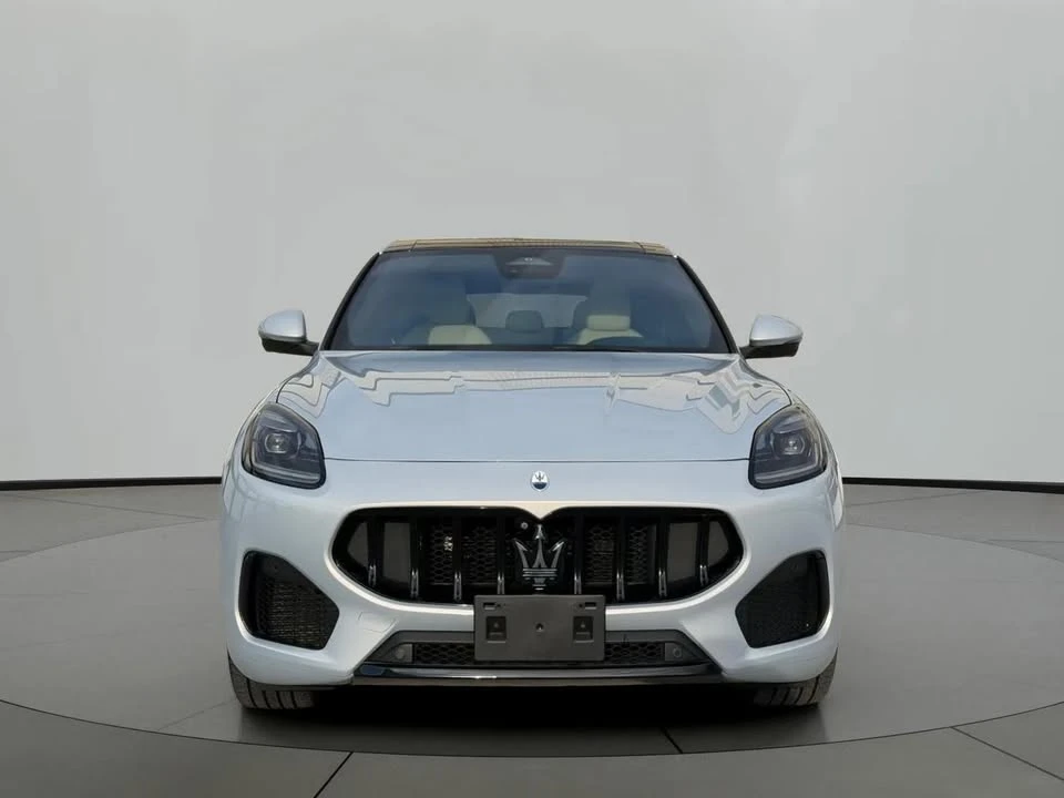 2023 Maserati Grecale - Image 2 of 19
