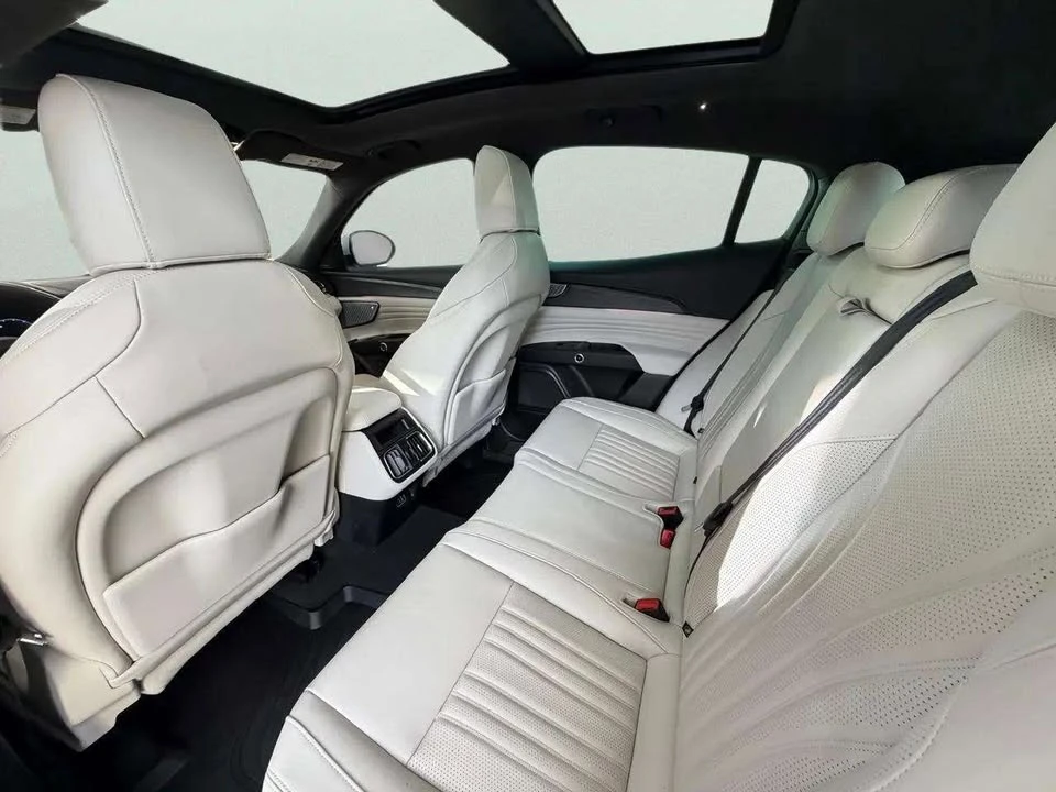 2023 Maserati Grecale - Image 10 of 19