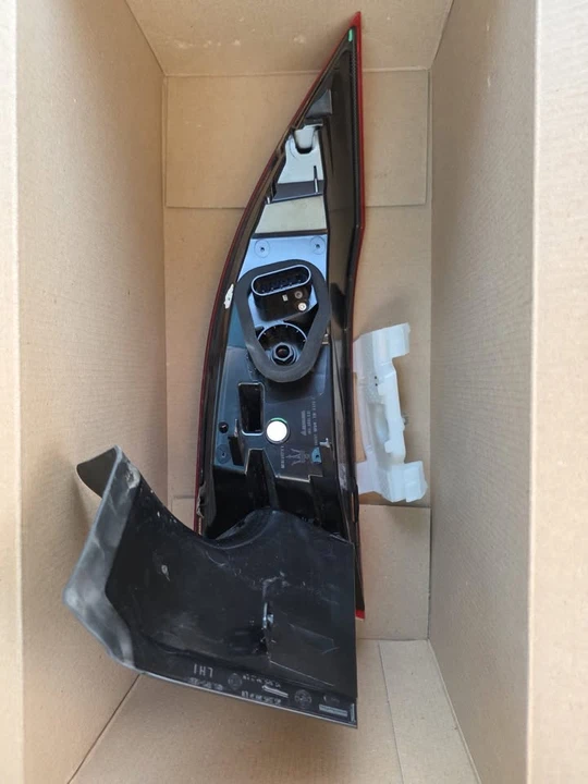 2023 Parts & Memorabilia Bodywork - Image 3 of 4