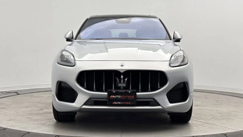 2023 Maserati Grecale - Image 2 of 19