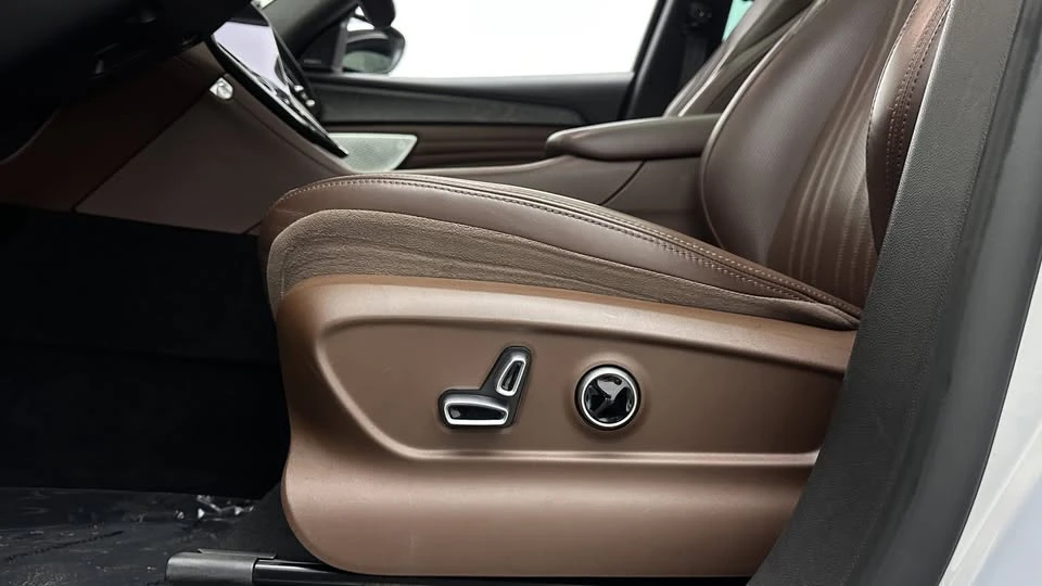 2023 Maserati Grecale - Image 14 of 19