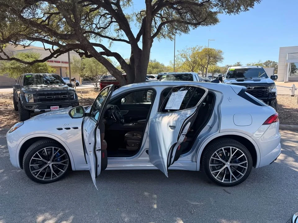 2023 Maserati Grecale - Image 9 of 14