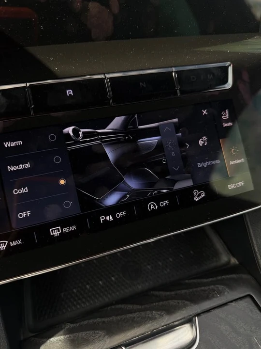 2023 Maserati Grecale - Image 14 of 17