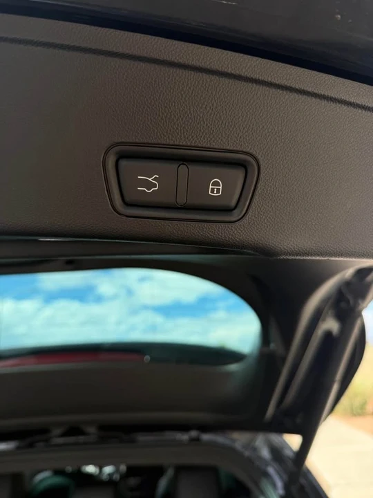2023 Maserati Grecale - Image 8 of 17