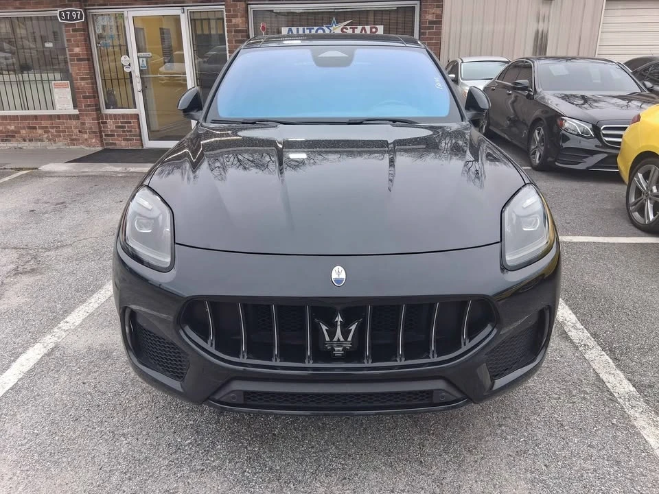 2023 Maserati Grecale - Image 2 of 18