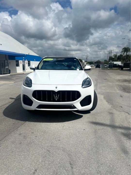 2023 Maserati Grecale - Image 2 of 7