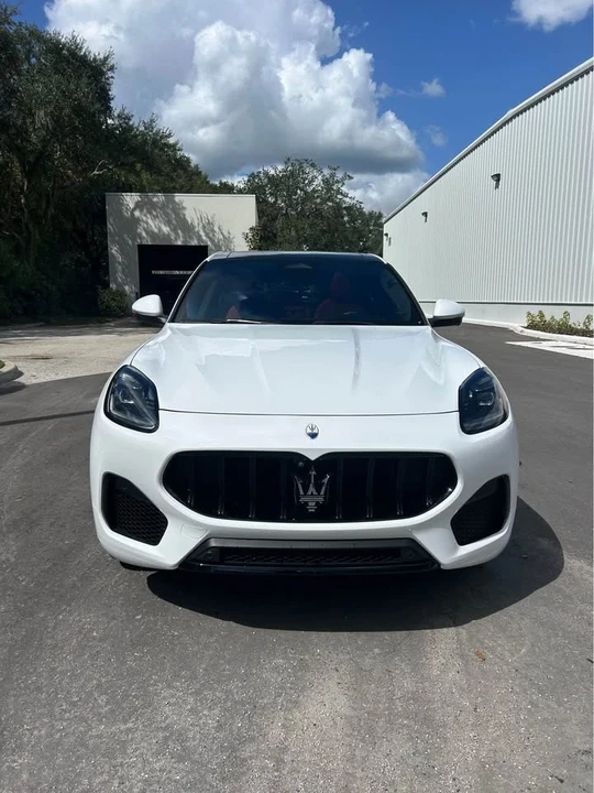 2023 Maserati Grecale - Image 2 of 14