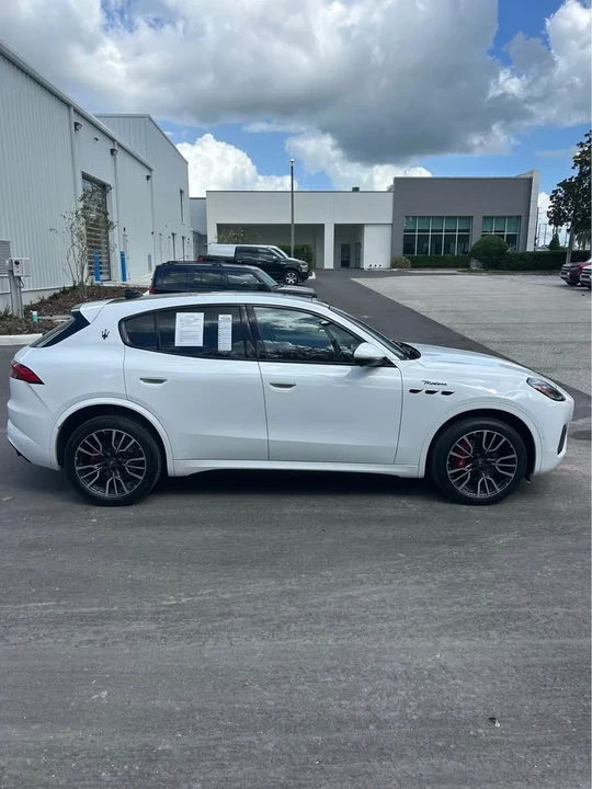 2023 Maserati Grecale - Image 8 of 14