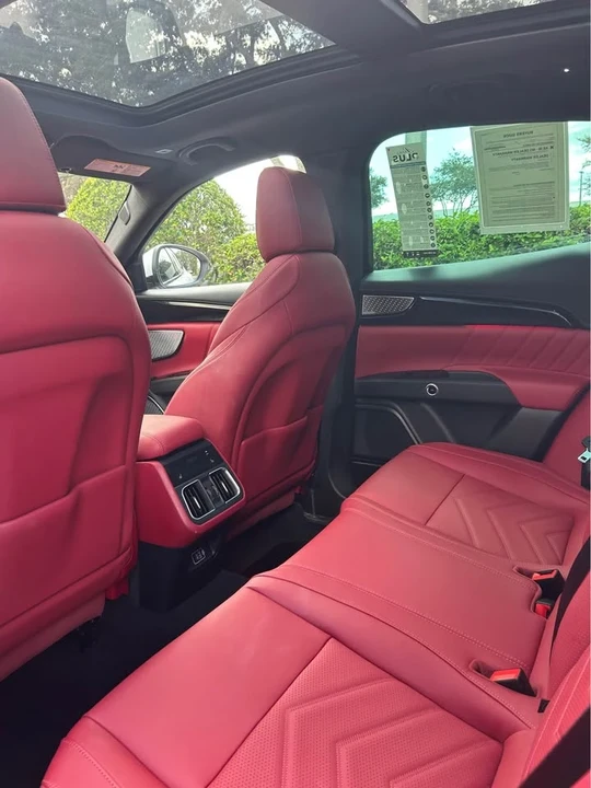 2023 Maserati Grecale - Image 10 of 14