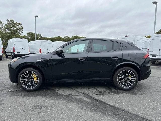 2023 Maserati Grecale - Image 3 of 20