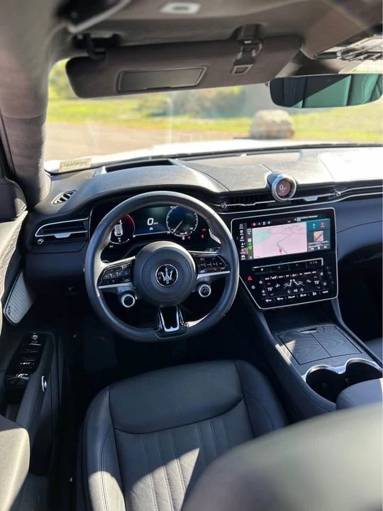 2023 Maserati Grecale - Image 10 of 19