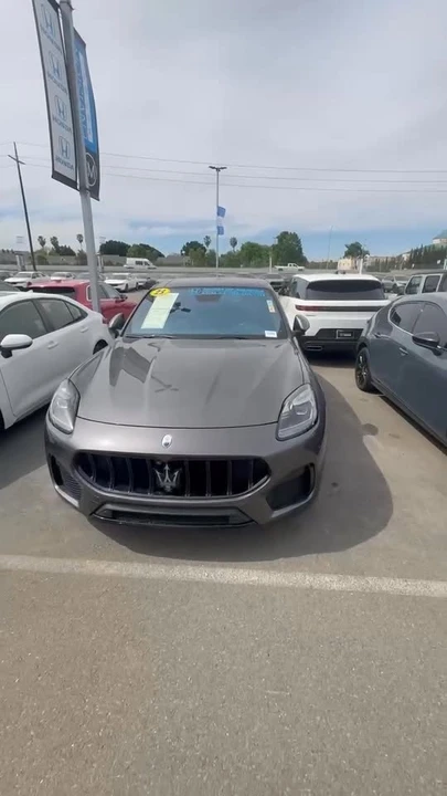 2023 Maserati Grecale - Image 2 of 2