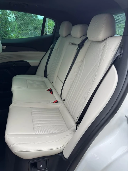2023 Maserati Grecale - Image 11 of 16