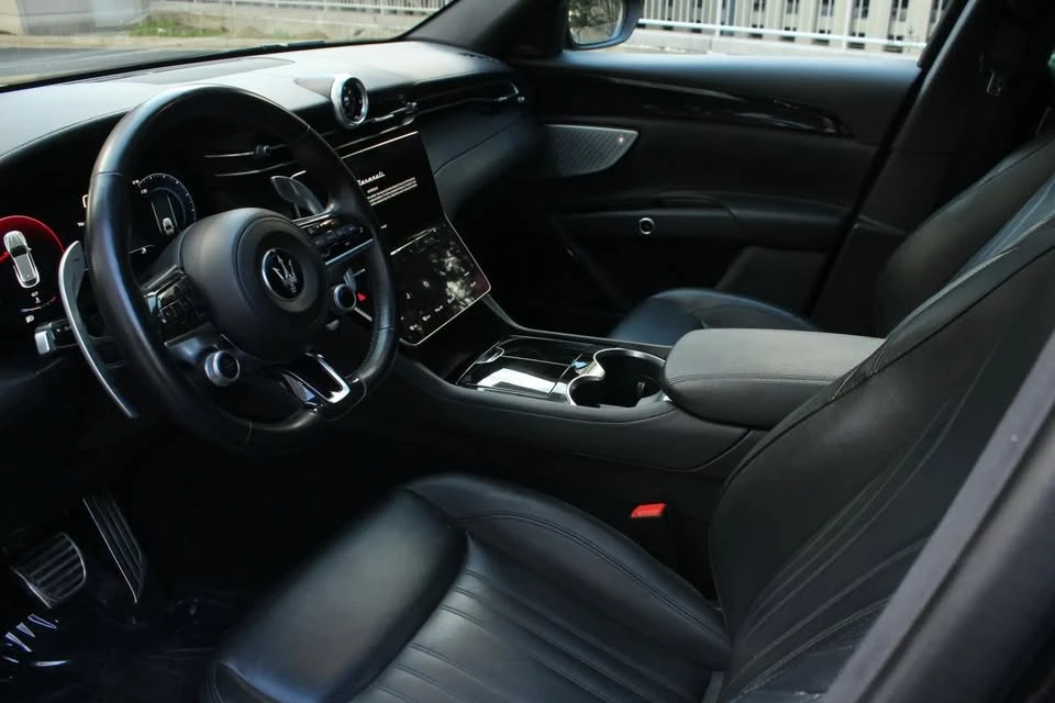 2023 Maserati Grecale - Image 11 of 16