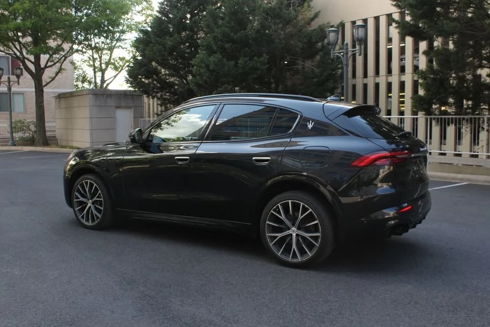 2023 Maserati Grecale - Image 4 of 16