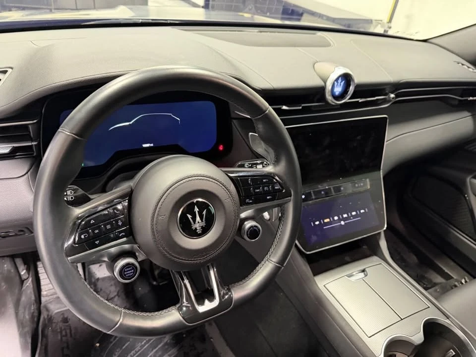 2023 Maserati Grecale - Image 10 of 19