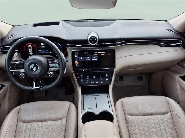 2023 Maserati Grecale - Image 14 of 20