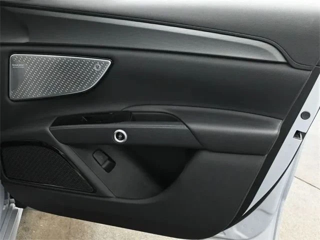 2023 Maserati Grecale - Image 18 of 19