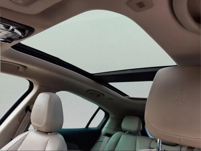 2023 Maserati Grecale - Image 17 of 20