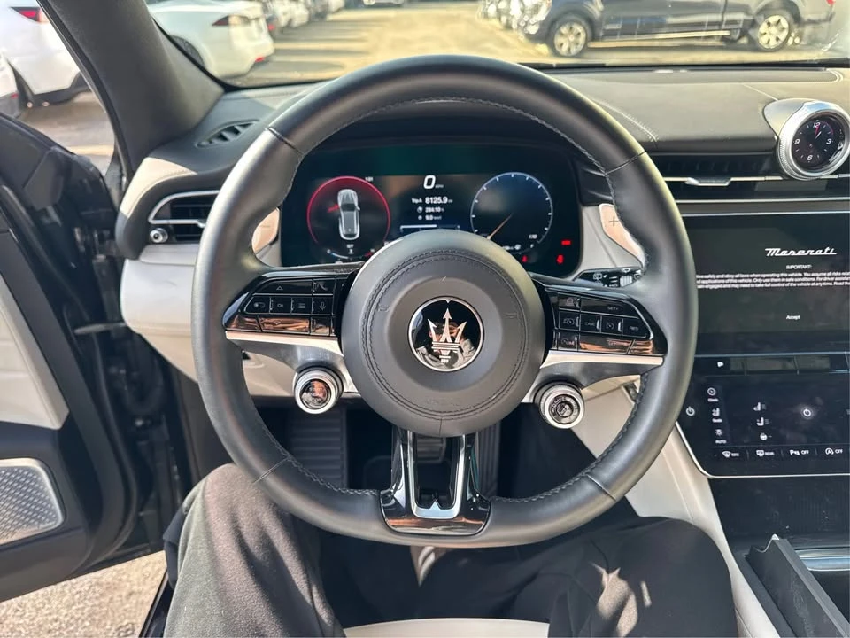 2023 Maserati Grecale - Image 16 of 20