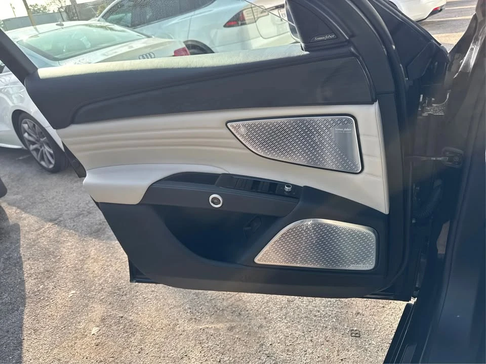 2023 Maserati Grecale - Image 17 of 20
