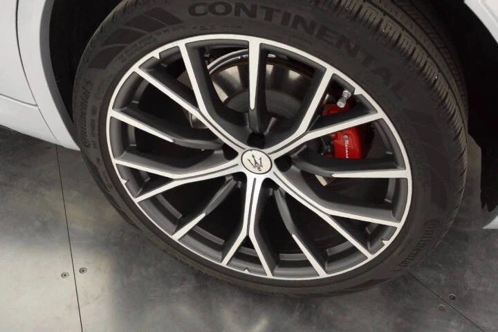 2023 Maserati Grecale - Image 17 of 19