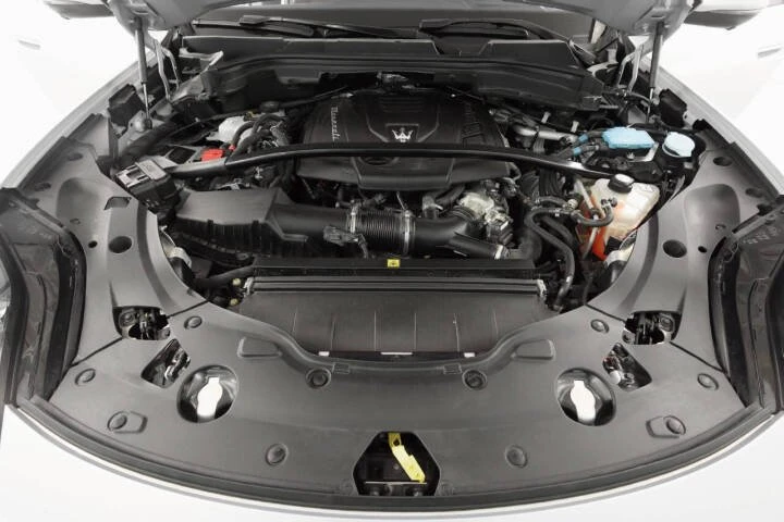 2023 Maserati Grecale - Image 18 of 19
