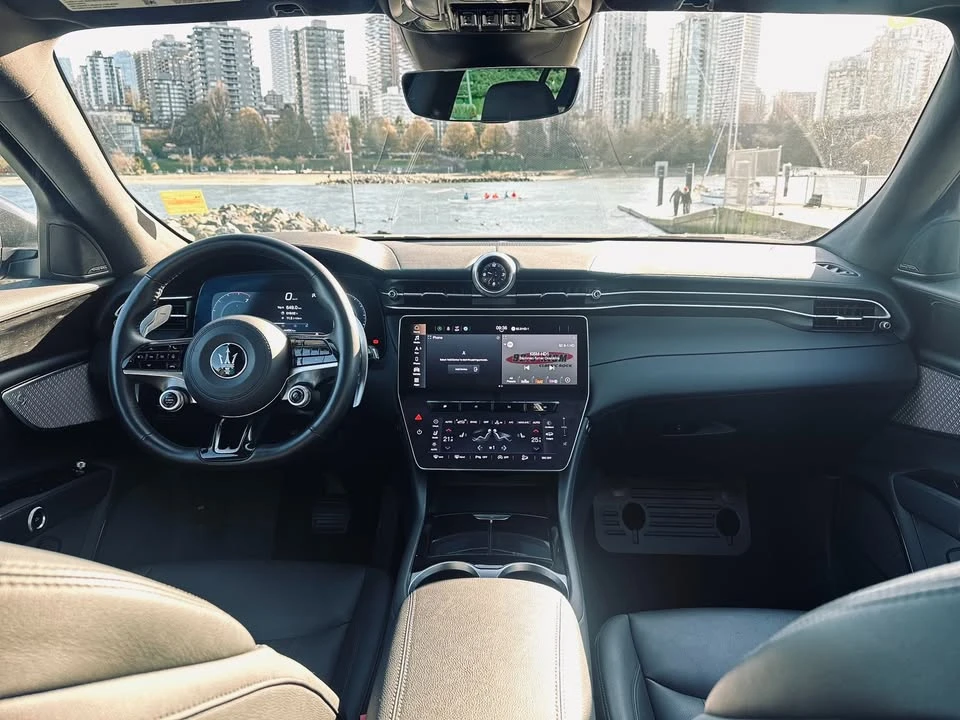 2023 Maserati Grecale - Image 8 of 18