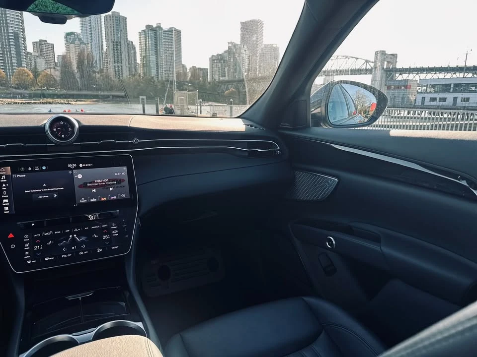 2023 Maserati Grecale - Image 7 of 18