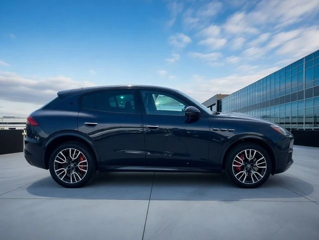 2023 Maserati Grecale - Image 8 of 20