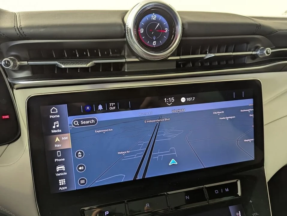 2023 Maserati Grecale - Image 10 of 20