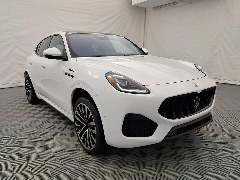 2023 Maserati Grecale - Image 2 of 20