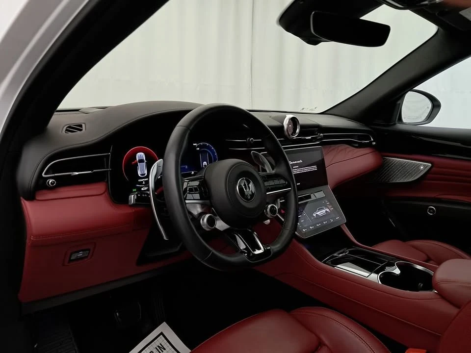 2023 Maserati Grecale - Image 8 of 20