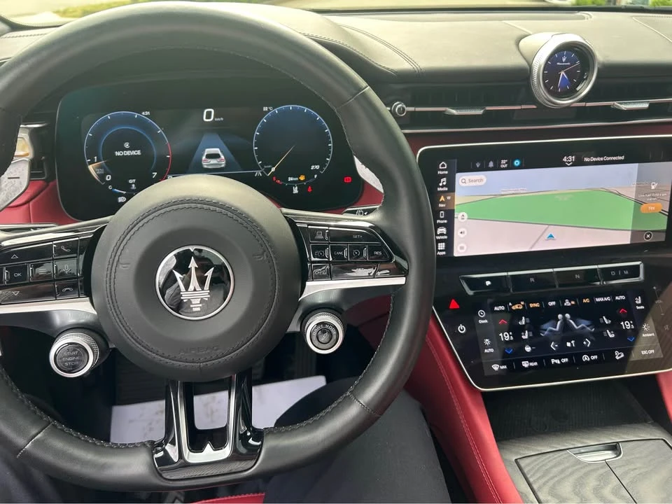 2023 Maserati Grecale - Image 11 of 19