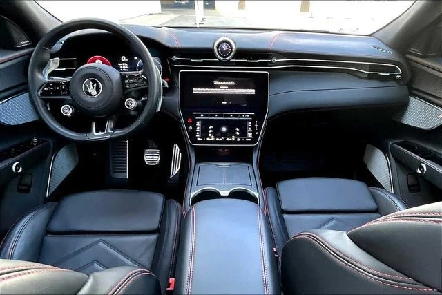 2023 Maserati Grecale - Image 14 of 20