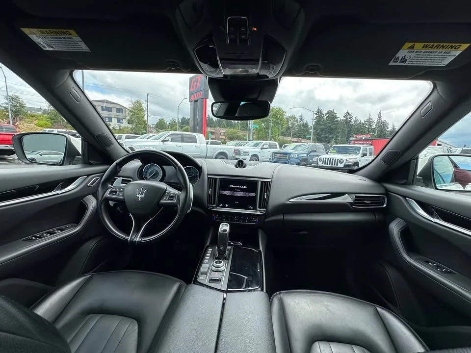 2023 Maserati Levante - Image 9 of 20