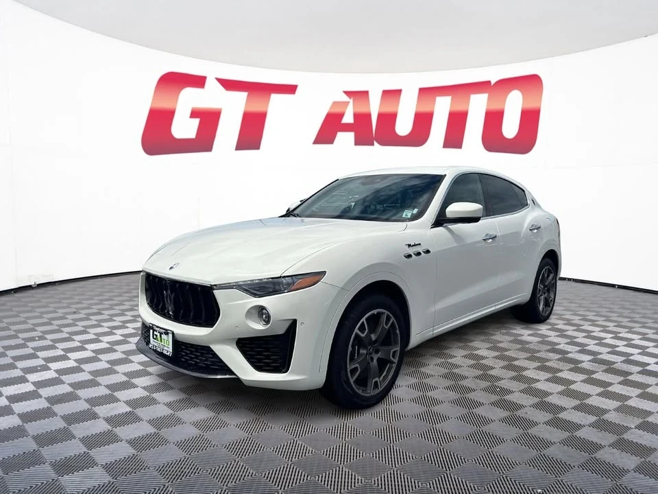2023 Maserati Levante - Image 3 of 20