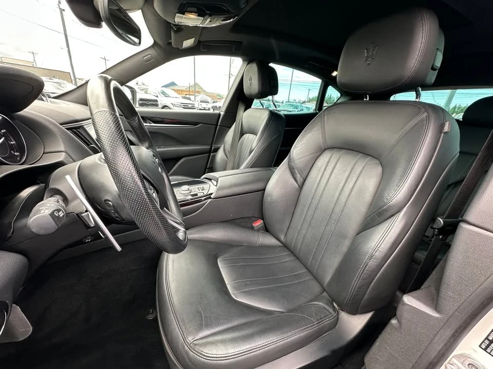 2023 Maserati Levante - Image 12 of 20