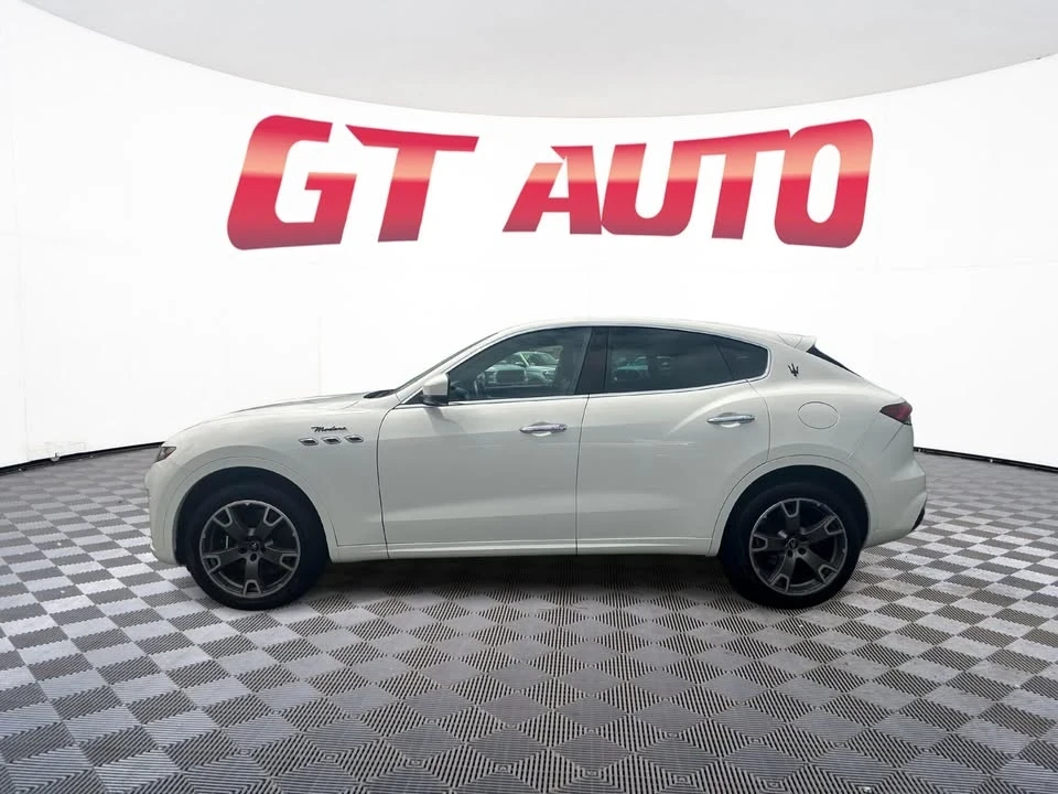 2023 Maserati Levante - Image 4 of 20