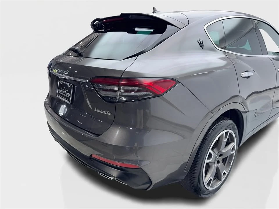 2023 Maserati Levante - Image 18 of 20