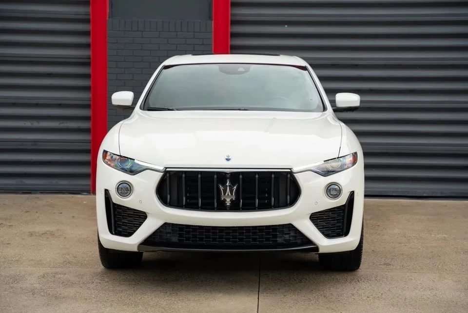 2023 Maserati Levante - Image 7 of 20