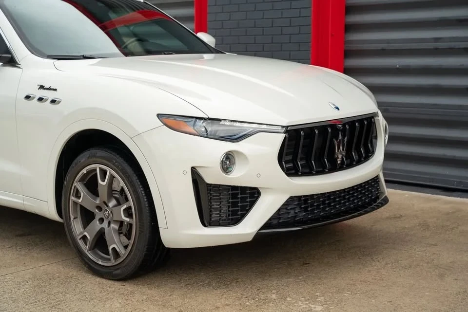 2023 Maserati Levante - Image 6 of 20