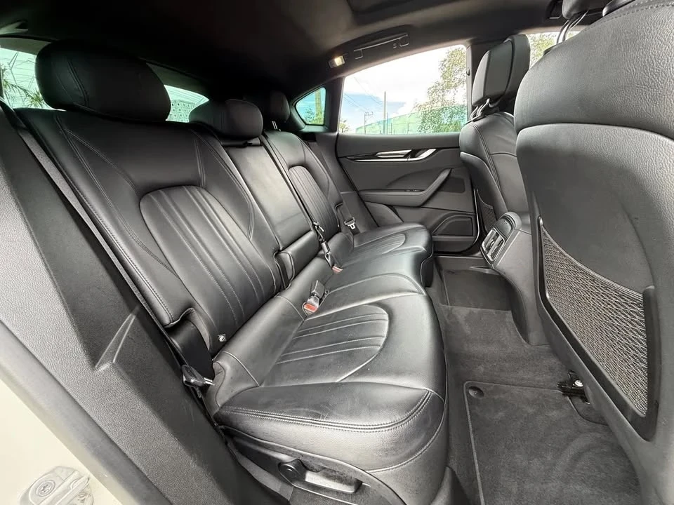 2023 Maserati Levante - Image 18 of 20