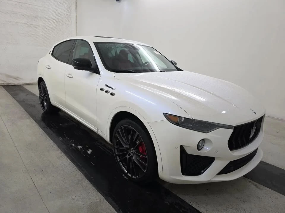 2023 Maserati Levante - Image 11 of 17