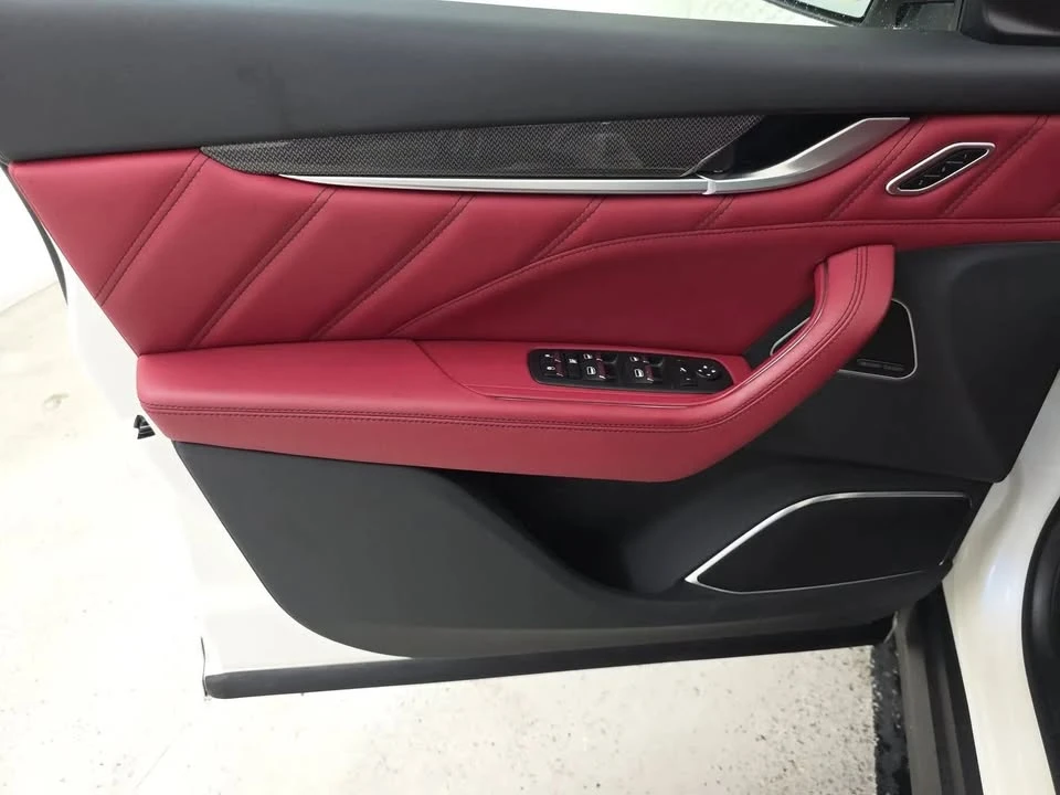 2023 Maserati Levante - Image 3 of 17