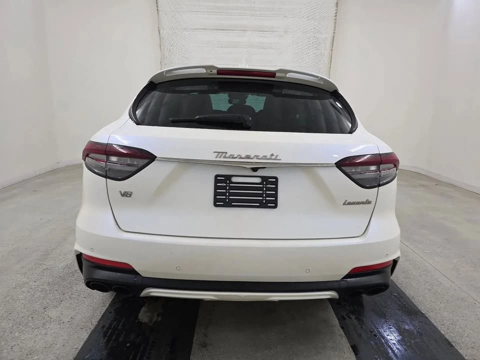 2023 Maserati Levante - Image 13 of 17