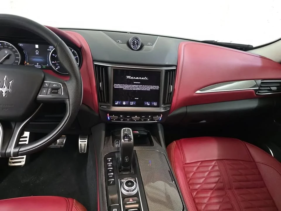 2023 Maserati Levante - Image 5 of 17