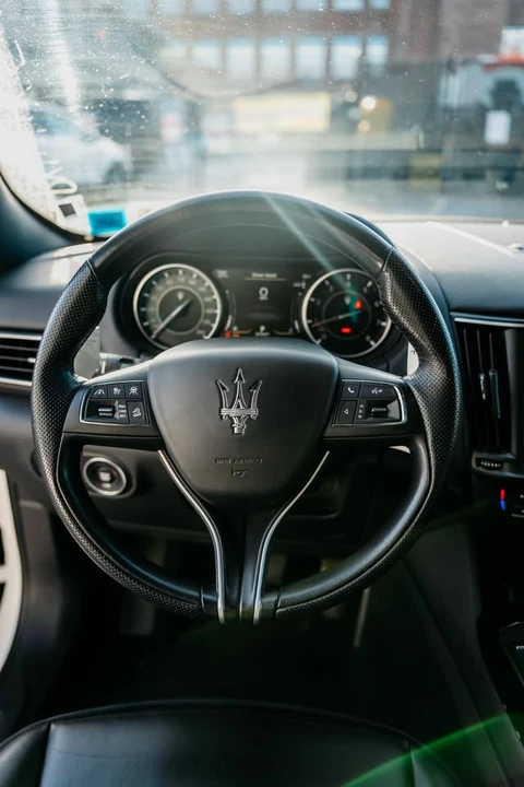 2023 Maserati Levante - Image 12 of 12