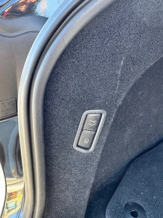 2023 Maserati Levante - Image 11 of 20